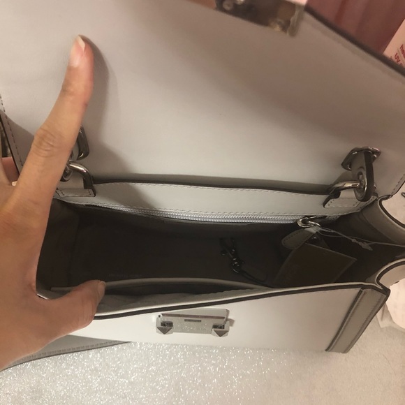 MK Whitney satchel medium silver color used once - Picture 4 of 4